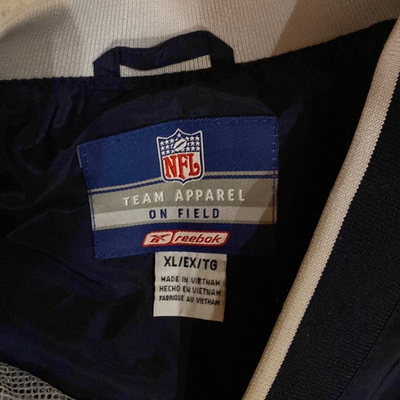 Authentic Patriots Team Apparel Wind Shirt - Picture 2 of 5